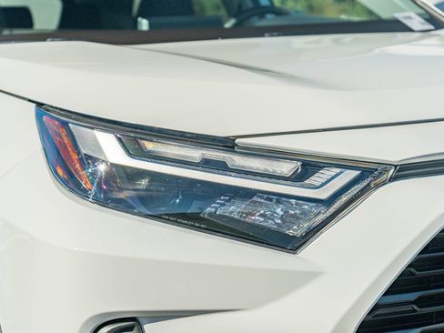 Certified 2025 Toyota RAV4 XLE FWD image 16