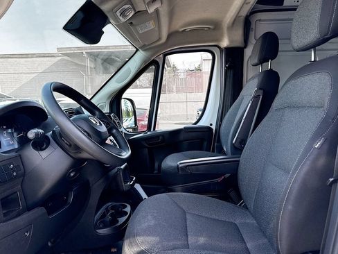 Used 2023 RAM ProMaster 3500 FWD image 9