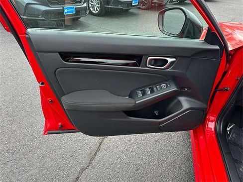 Used 2025 Honda Civic Sport image 11