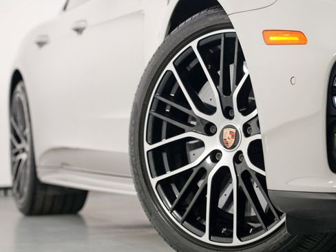 Used 2022 Porsche Panamera Turbo S w/ Premium Package image 67