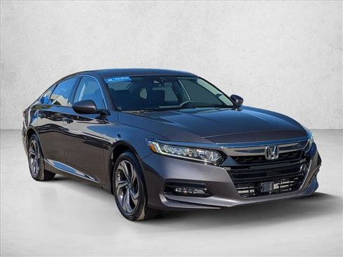 Certified 2018 Honda Accord EX image 3