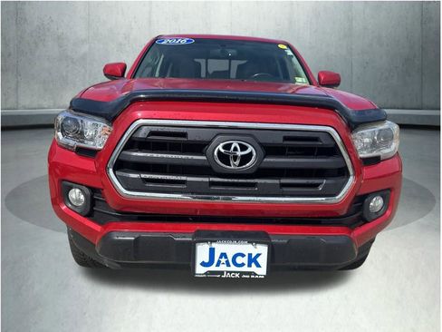 Used 2016 Toyota Tacoma SR5 w/ SR5 Appearance Package (SN) AWD/4WD image 11
