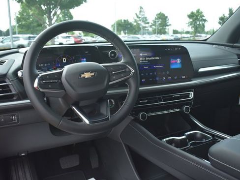 New 2026 Chevrolet Traverse LT w/ Driver Confidence Package FWD image 19
