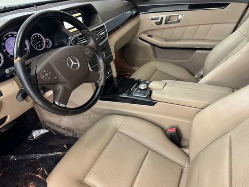 Used 2010 Mercedes-Benz E 350 Sedan image 4