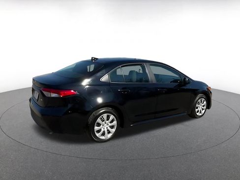 Used 2025 Toyota Corolla LE image 15