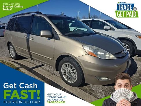 Used 2010 Toyota Sienna XLE image 1
