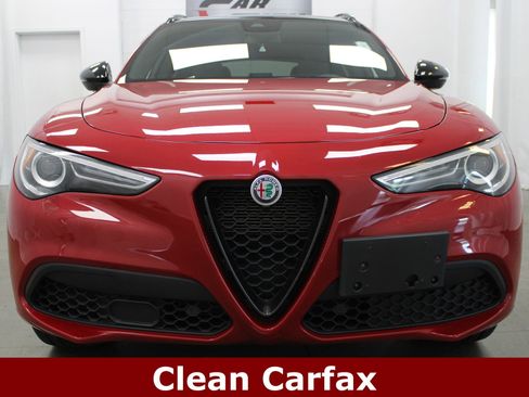 Used 2022 Alfa Romeo Stelvio Veloce AWD/4WD image 3