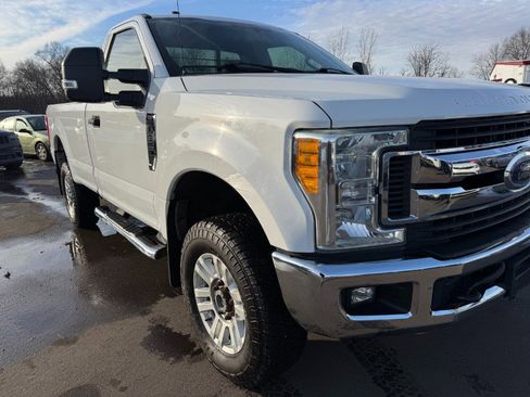 Used 2017 Ford F350 XLT w/ XLT Value Package image 12