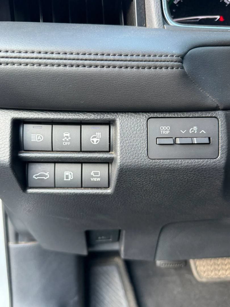 Used 2021 Toyota Avalon Limited w/ Advanced Safety Package FWD image 28