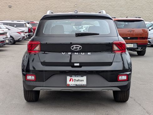 New 2025 Hyundai Venue SEL image 3