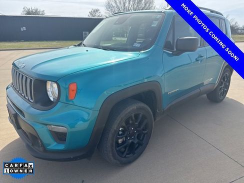 Used 2022 Jeep Renegade Latitude image 3