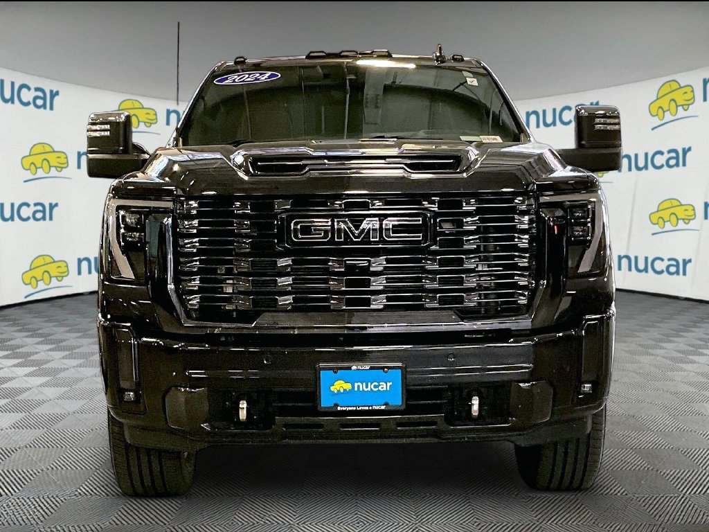 Used 2024 GMC Sierra 2500 Denali Ultimate AWD/4WD image 2