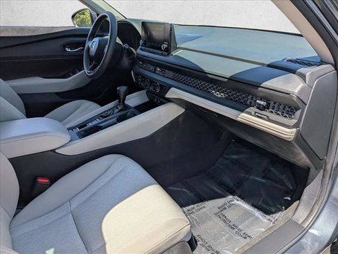 Used 2024 Honda Accord EX image 26