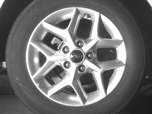 Used 2025 Kia Soul LX w/ LX Technology Package FWD image 20