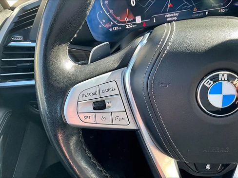 Used 2021 BMW X7 xDrive40i w/ Parking Assistance Package AWD/4WD image 16