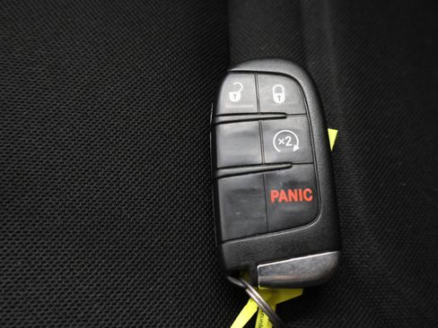 Used 2019 Jeep Renegade Latitude image 42