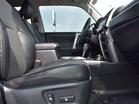 Used 2021 Toyota 4Runner SR5 Premium w/ Moonroof Package image 11