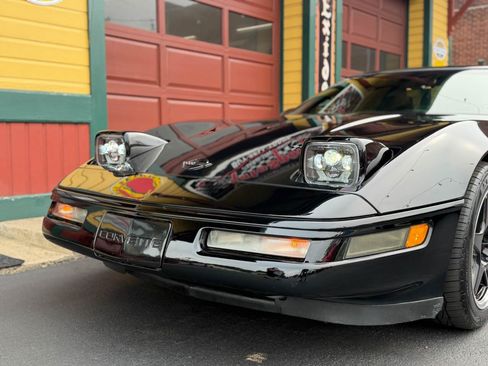 Used 1993 Chevrolet Corvette Coupe RWD image 30