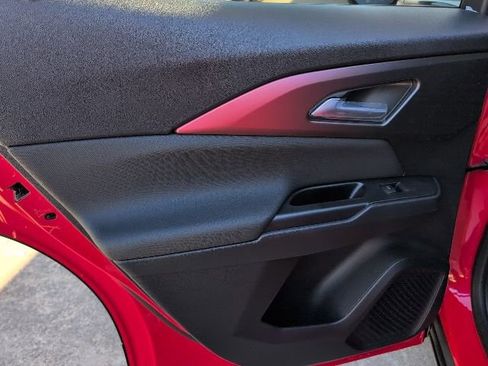 New 2026 Chevrolet Equinox EV RS image 9