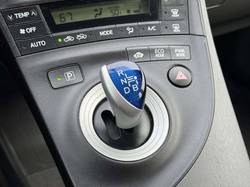 Used 2011 Toyota Prius Three image 5