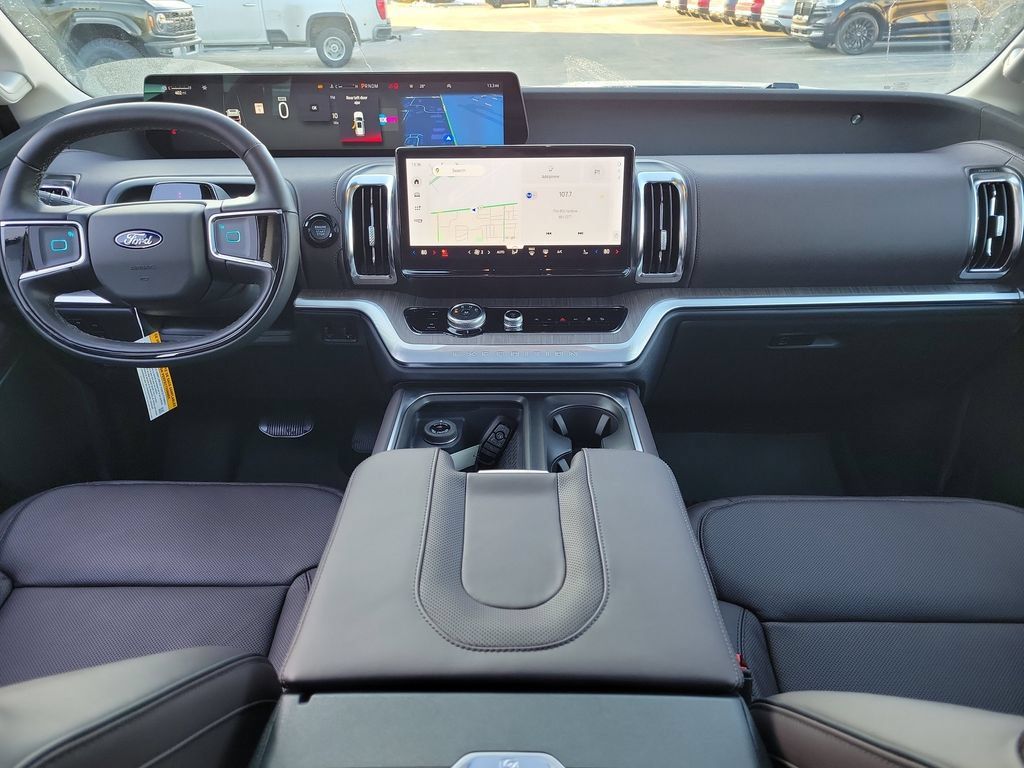 New 2025 Ford Expedition Platinum w/ Platinum Ultimate Package AWD/4WD image 11