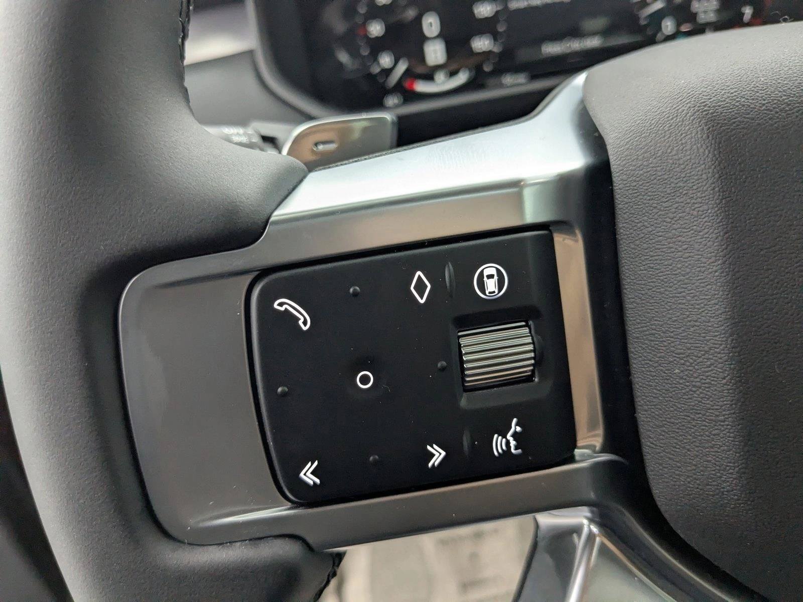 New 2026 Land Rover Discovery Limited Edition AWD/4WD image 16