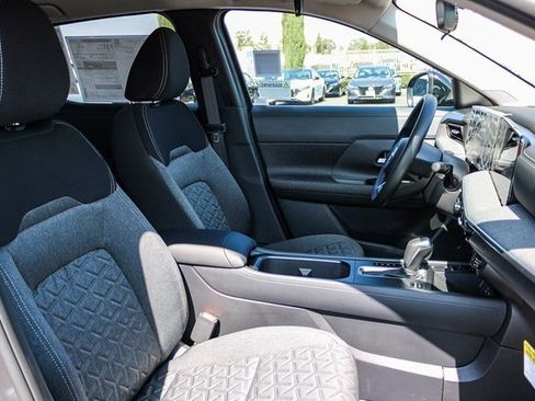 New 2026 Nissan Kicks SV image 17