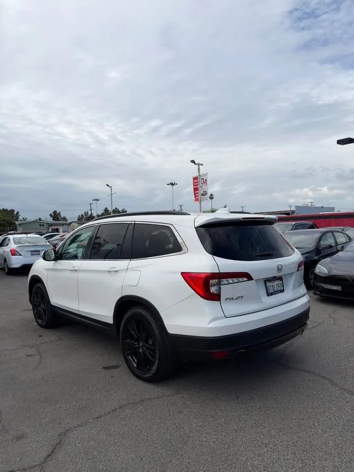 Used 2021 Honda Pilot Special Edition image 3