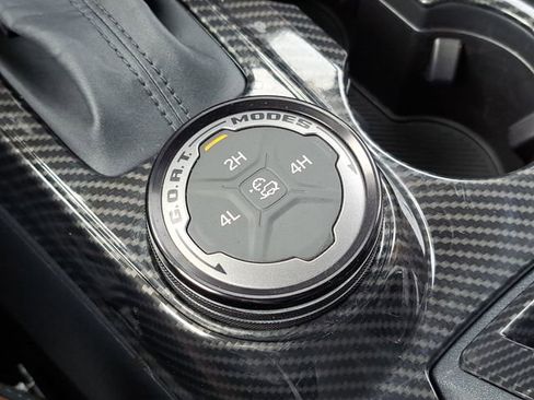 Used 2024 Ford Bronco Outer Banks image 16