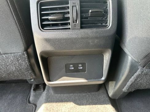 Used 2024 Nissan Rogue SV AWD/4WD image 30