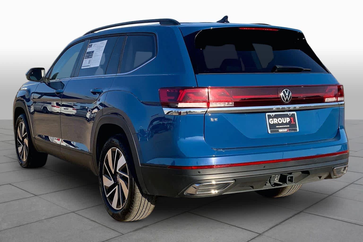 Used 2026 Volkswagen Atlas SE FWD image 11
