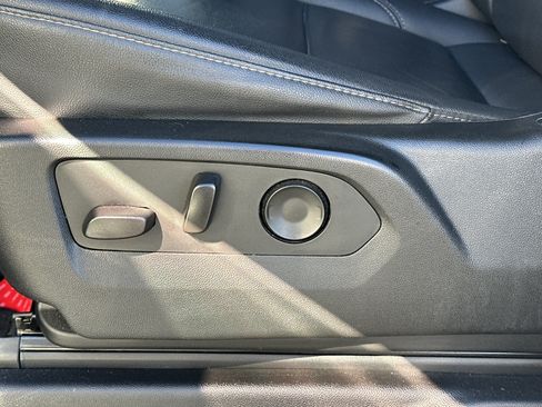 Certified 2022 Chevrolet Suburban LT image 10