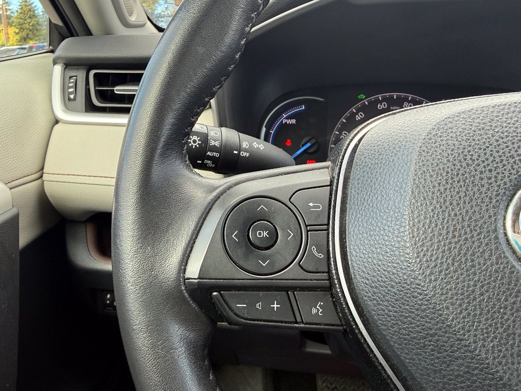 Used 2019 Toyota RAV4 Limited AWD/4WD image 29