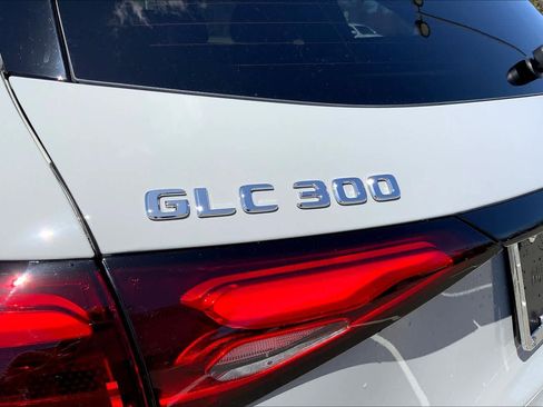 Certified 2025 Mercedes-Benz GLC 300 4MATIC image 18