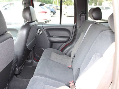 Used 2003 Jeep Liberty Limited AWD/4WD image 17