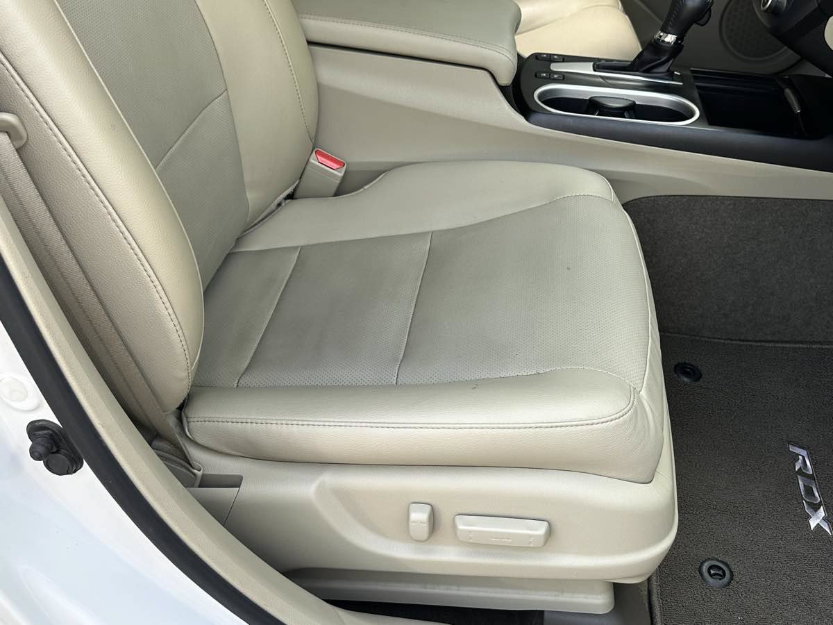 Used 2017 Acura RDX w/ Advance Package FWD image 11