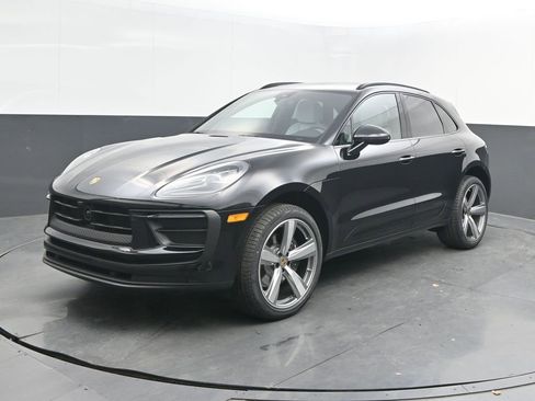 New 2026 Porsche Macan AWD/4WD image 1