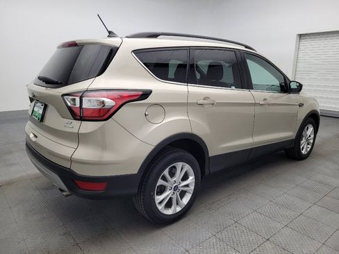 Used 2018 Ford Escape SE w/ SE Sync 3 Package FWD image 9