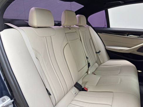 Used 2021 BMW 540i w/ M Sport Package RWD image 43