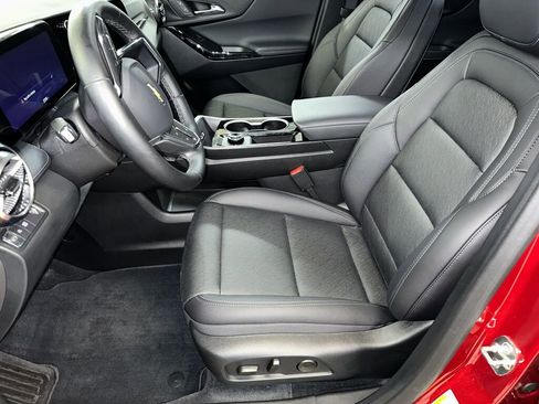 Certified 2026 Chevrolet Equinox LT w/ Convenience Package II image 4