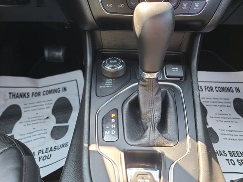 Used 2021 Jeep Cherokee Latitude Lux 80th Anniv w/ Quick Order Package 26U 80TH image 19