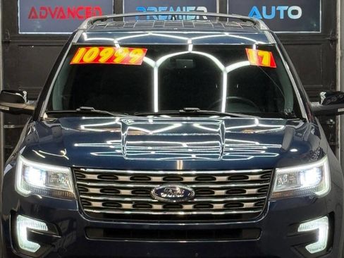 Used 2017 Ford Explorer XLT w/ Equipment Group 201A image 5