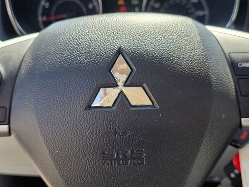 Used 2018 Mitsubishi Outlander Sport ES FWD image 24