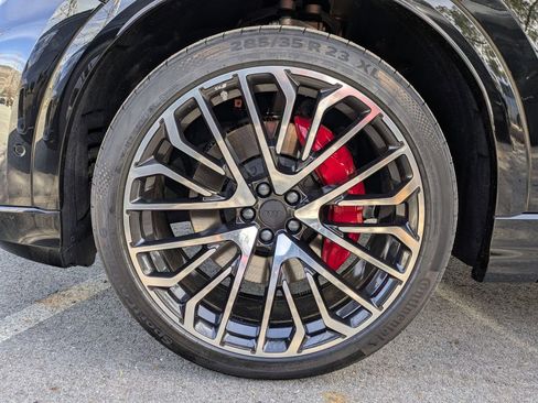 New 2026 Audi SQ8 Prestige image 13