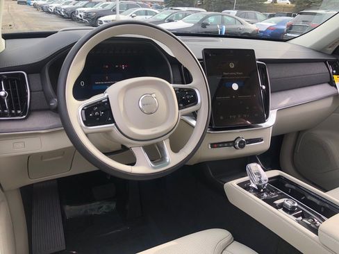 New 2026 Volvo XC90 B6 Ultra w/ Protection Package image 16