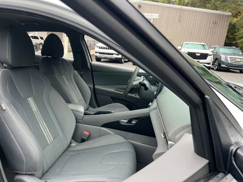Used 2023 Hyundai Elantra SEL w/ Cargo Package image 31