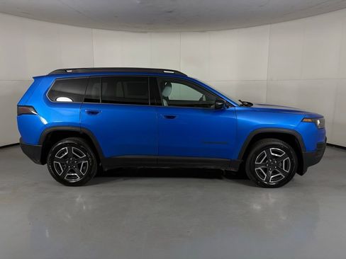New 2026 Jeep Cherokee Laredo AWD/4WD image 9