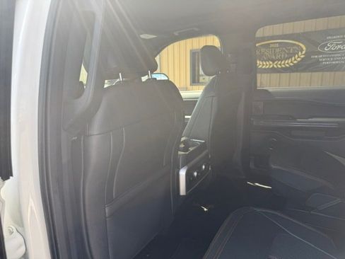 Used 2023 Ford Expedition Limited RWD image 9