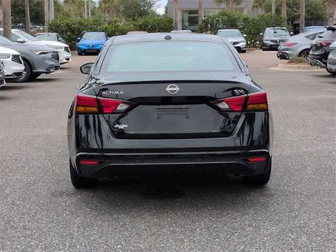 Used 2023 Nissan Altima 2.5 SV image 7