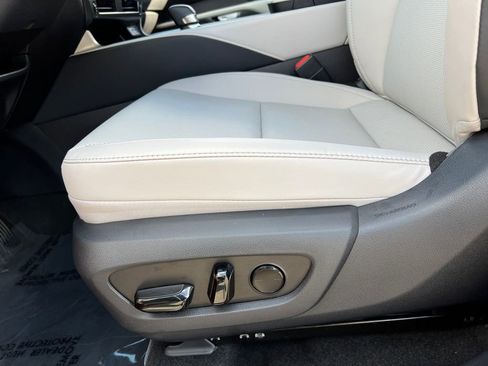 Certified 2025 Lexus RX 350 Premium image 15